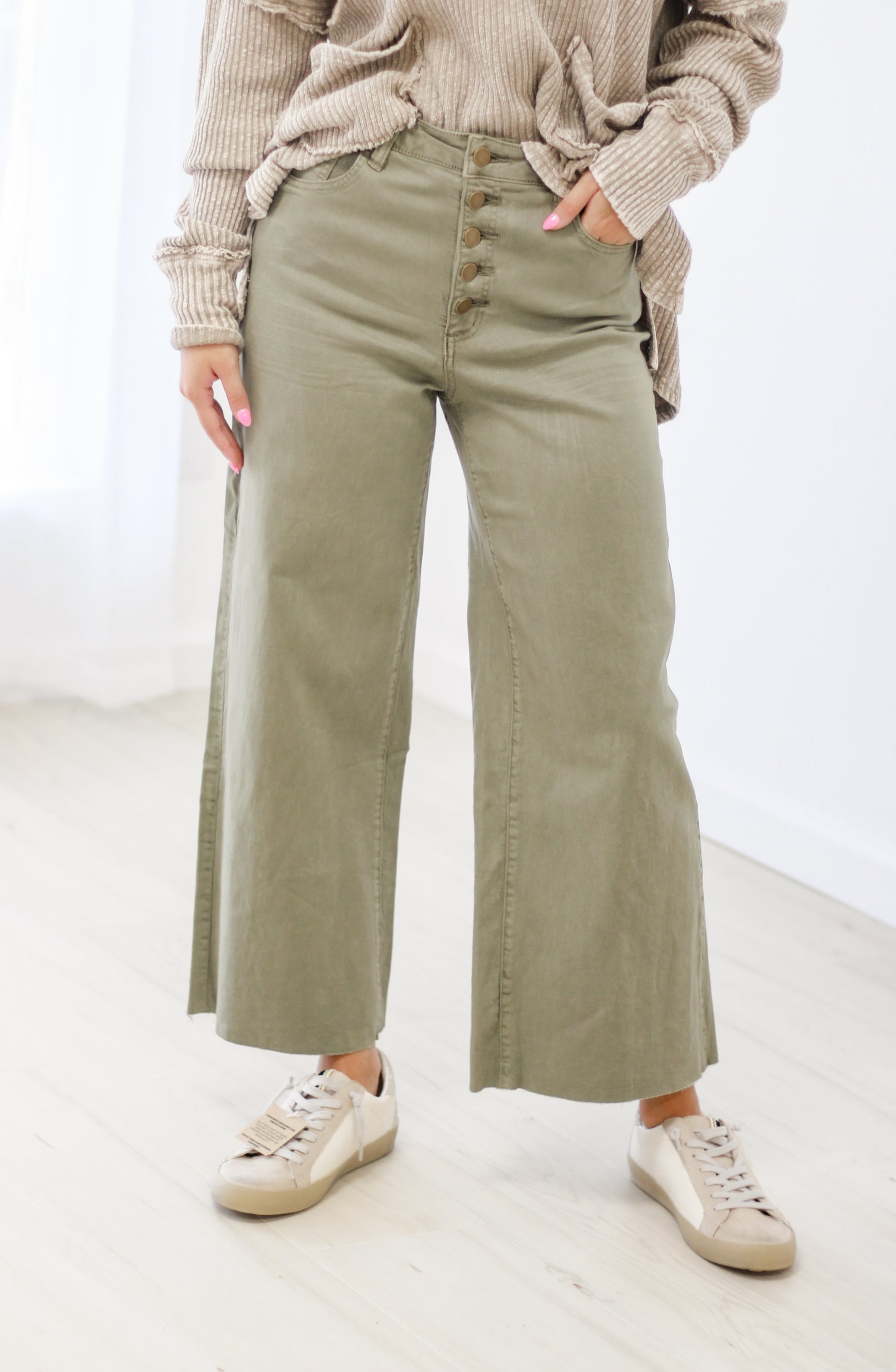 Downtown Vibes Wide Leg Pants in Olive