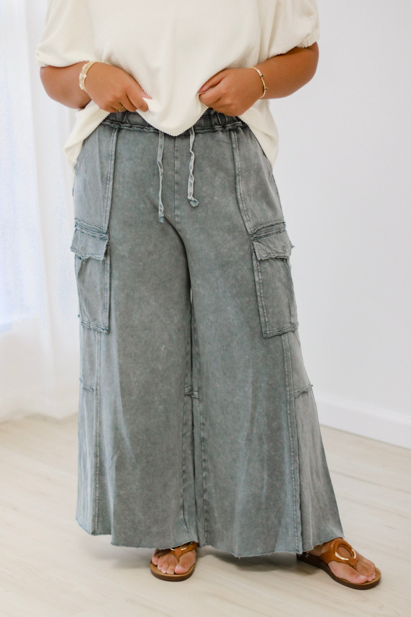 Level Up Wide Leg Pants in Faded Navy