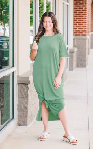 I'm Talking Cuteness Midi Dress in Olive