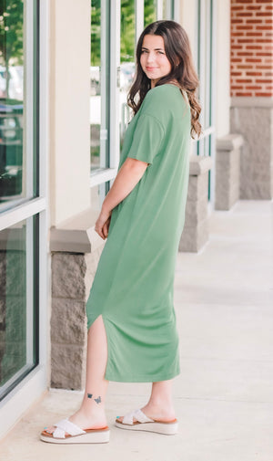 I'm Talking Cuteness Midi Dress in Olive