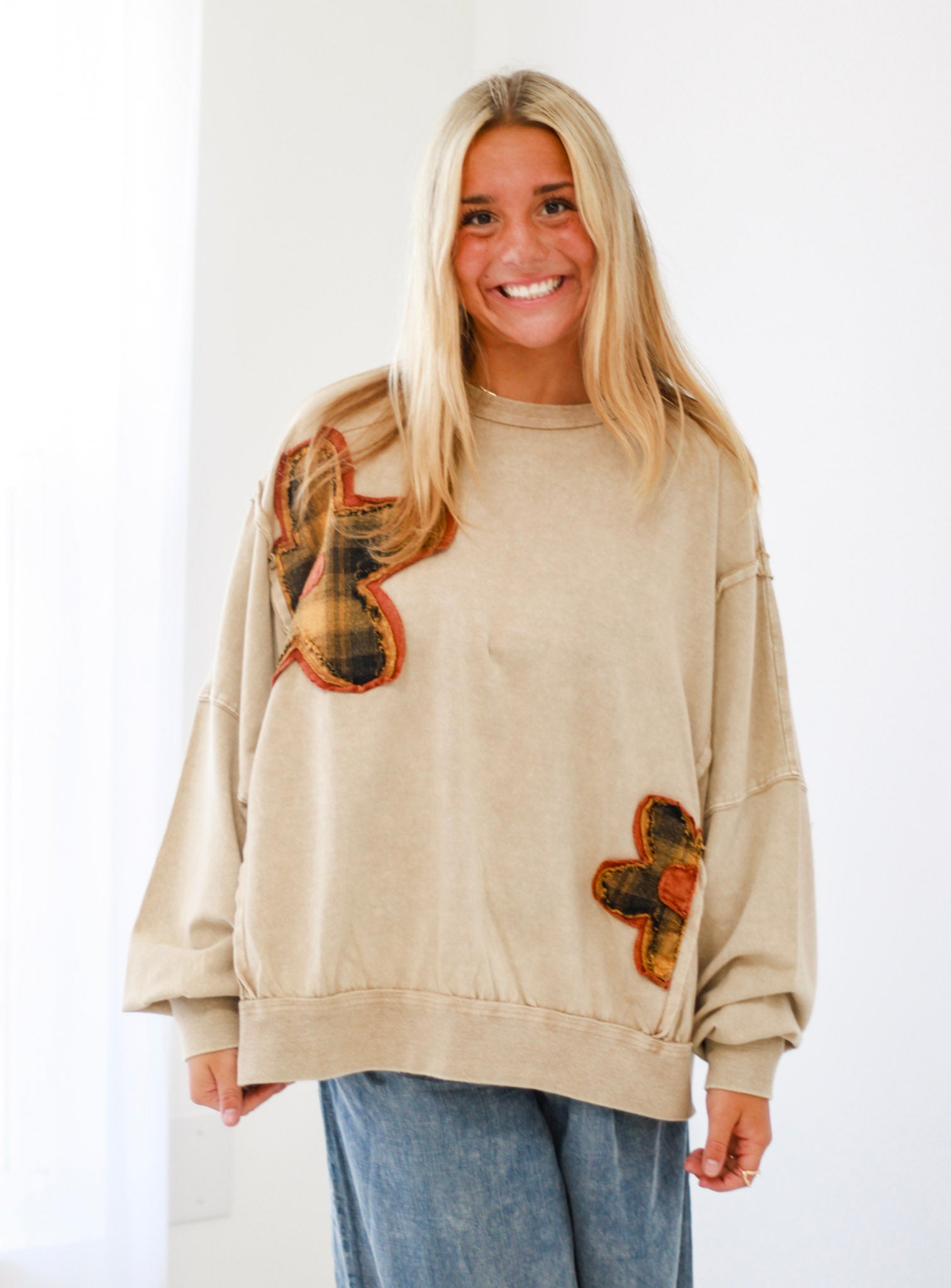 Floral Fields Pullover