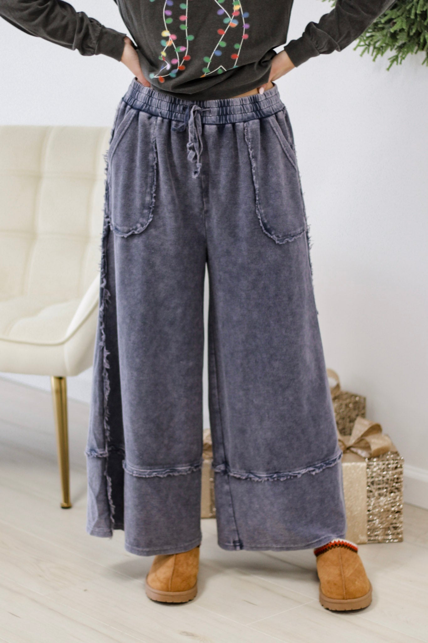 Stand Up Gal Wide Leg Pants in Midnight Blue