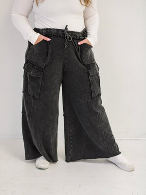 Level Up Wide Leg Pants in Black